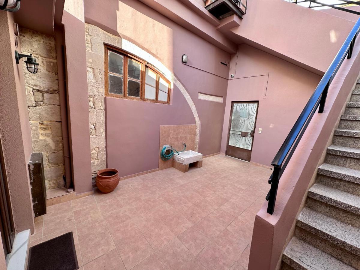 Apartment Trochalos *